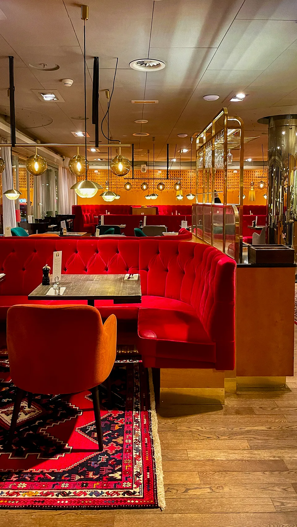 A touch of Paris with flavors from Sweden and a feel like home 5
