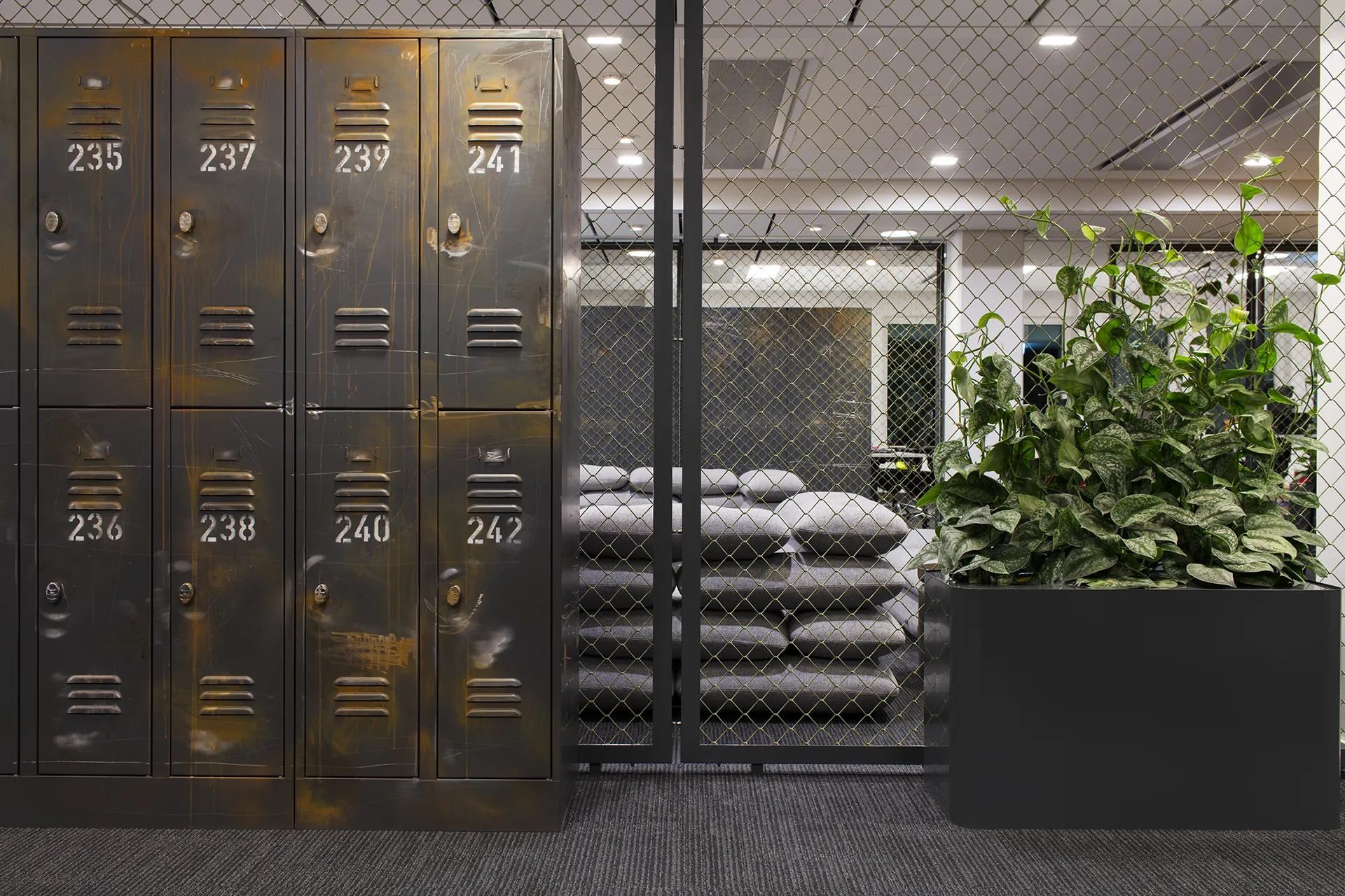 An office beyond your imagination 26