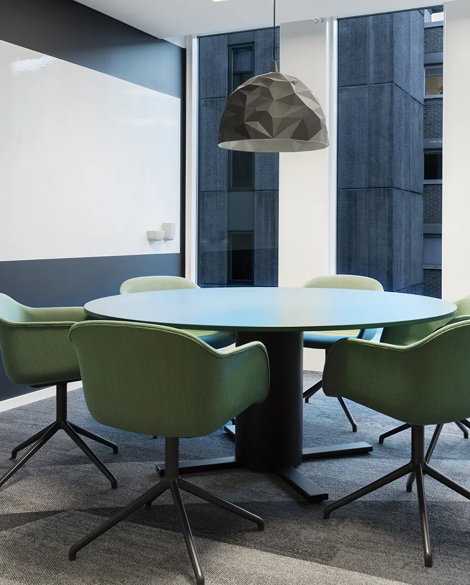 An office beyond your imagination 8